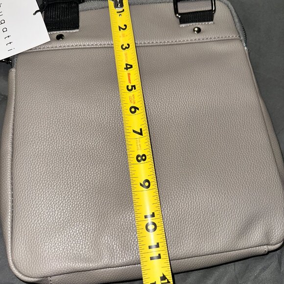 New With Tags!
Bugatti Large Crossbody - Picture 12 of 16